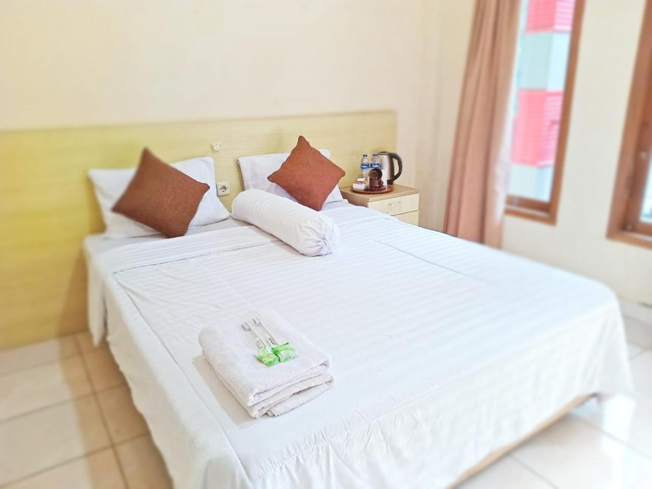Bayak Hotel Bumdes Cipayung & Resort Ciguntur 外观 照片